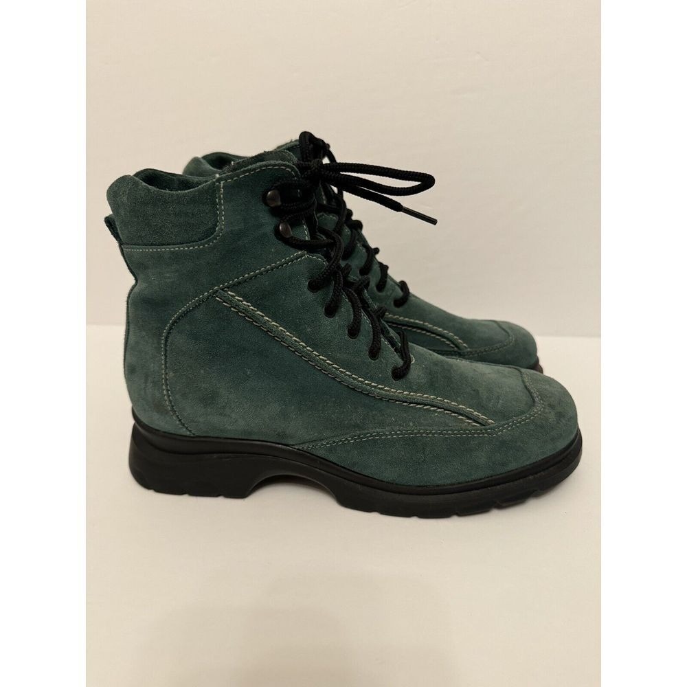 LA CANADIENNE 7 1/2M GREEN SUEDE LACE UP SNOW‎ WINTER ANKLE BOOTS WOMENS